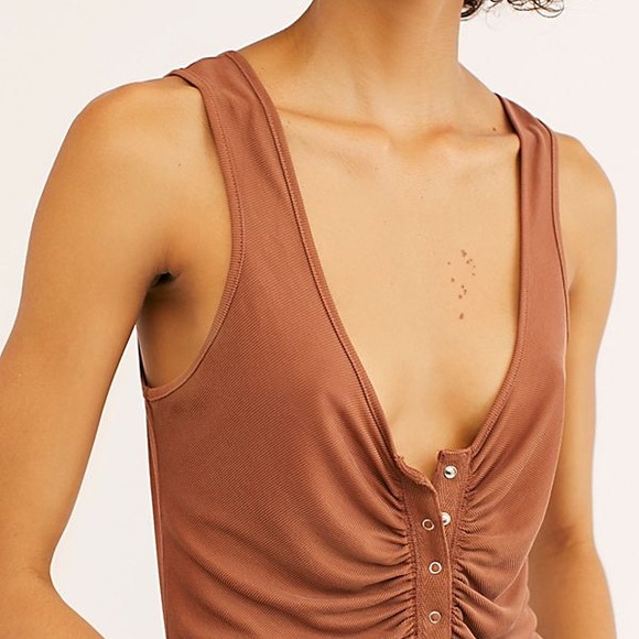 Buttoned up tunic - Picture 4 of 6